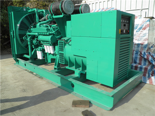 义安出租发电机 发电机组厂家：柴油发电机组的控制屏的作用是什么？